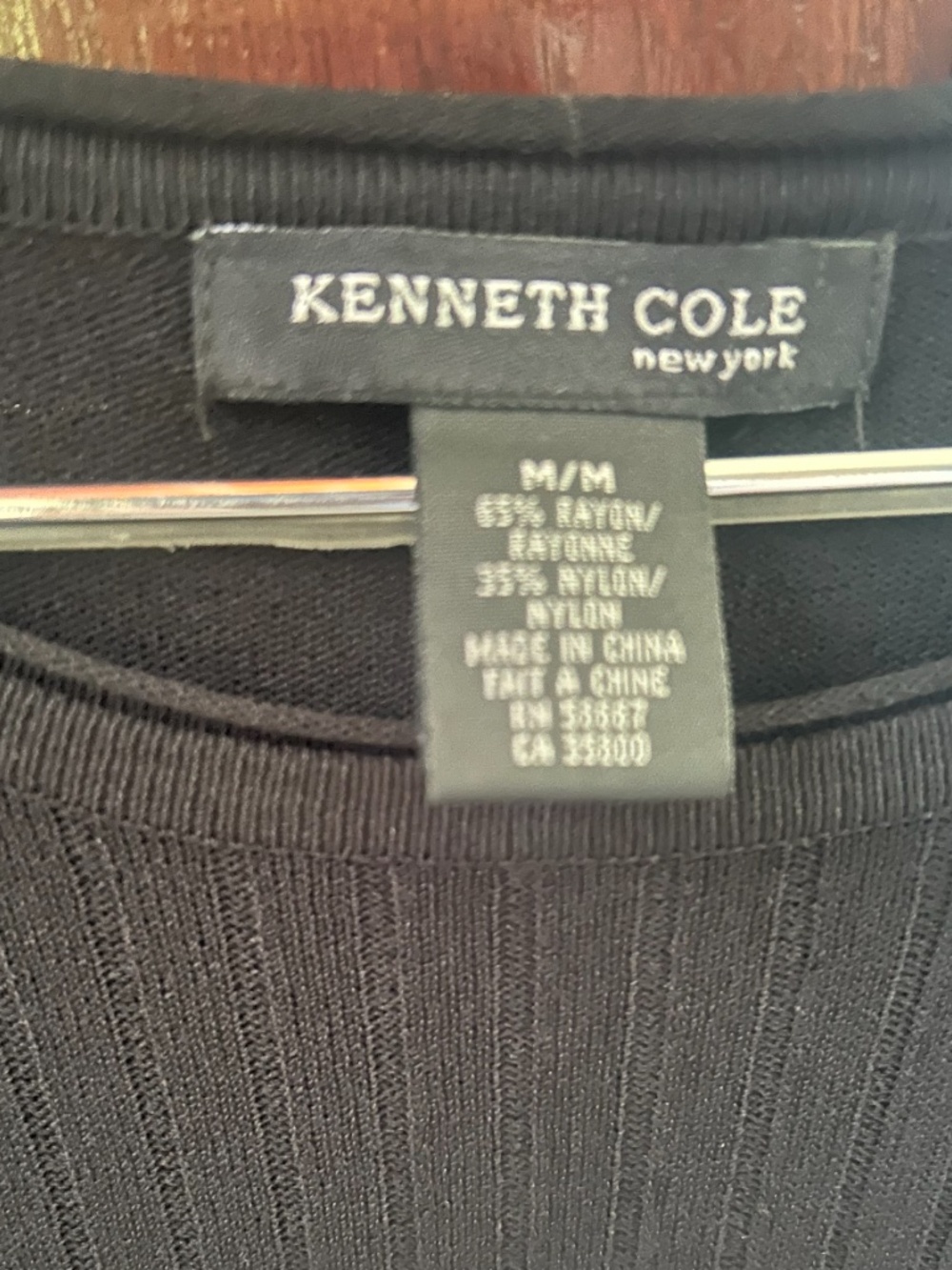 Kenneth Cole Knit Ribbed Shirt - Picture 3 of 3